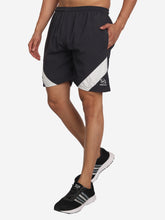 Men Solid Regular Fit Sports Shorts